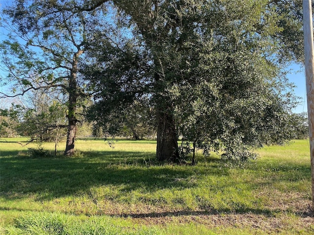 500 Rocking Horse Ct W, Angleton, TX 77515