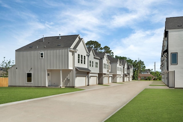 5833 Highland Sun Ln, Houston, TX 77091 - view of concrete street with a residential view