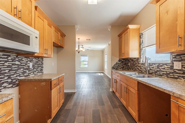 6901 Schlitz Ln, Hitchcock, TX 77563 - photo 6