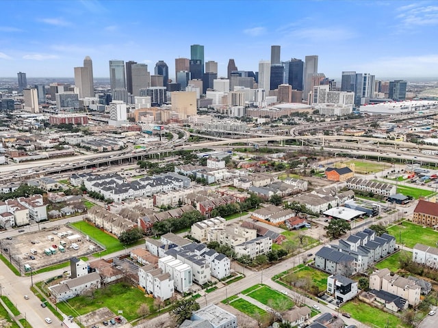 2318 Mcilhenny St, Houston, TX 77004 - drone / aerial view of skyline
