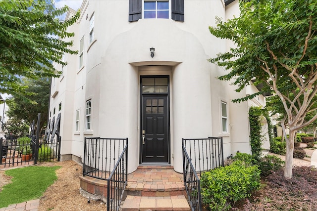 1701 Wrenwood Lks, Houston, TX 77043 - property entrance with stucco siding