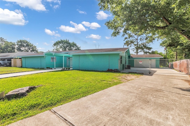 3411 Woodcrest Dr, Baytown, TX 77521 - photo 34
