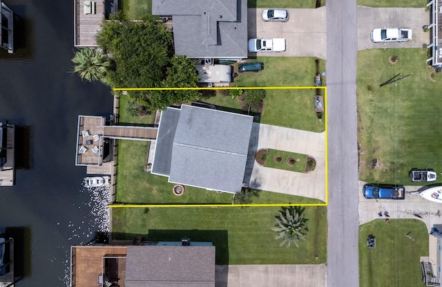 16627 Bermuda Way, Jamaica Beach, TX 77554 - aerial view of property and surrounding area with property parcel outlined and a nearby body of water