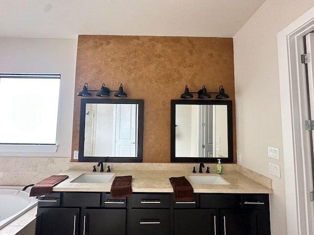 1613 Bonner St, Houston, TX 77007 - bathroom with double vanity and a garden tub