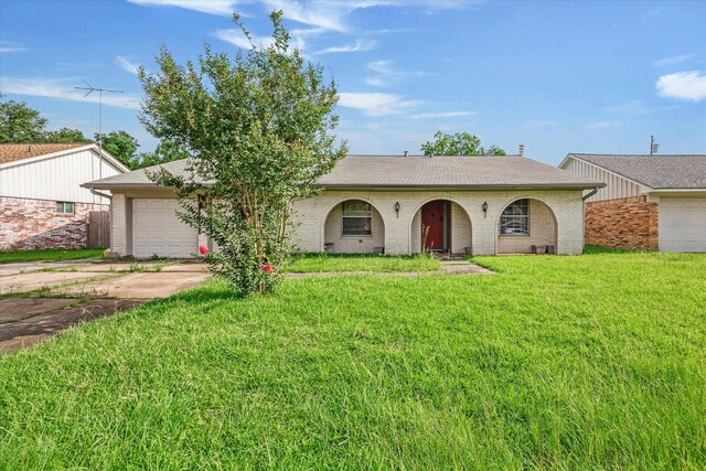 406 River Bend Dr, Baytown, TX 77521 - photo 1