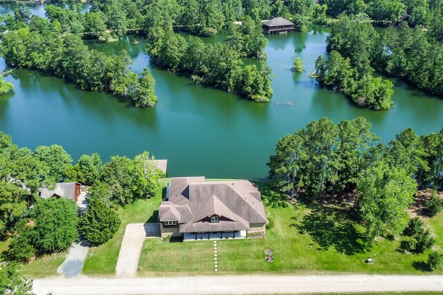 18 N Smith Loop N, Cleveland, TX 77327 - aerial view of property and surrounding area with a large body of water