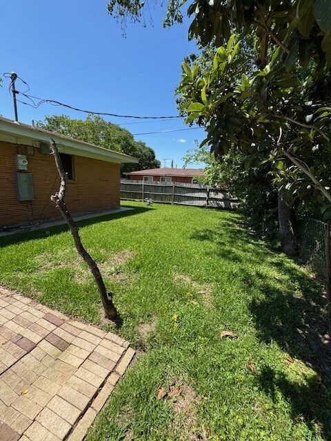 828 23rd Ave N, Texas City, TX 77590 - photo 14