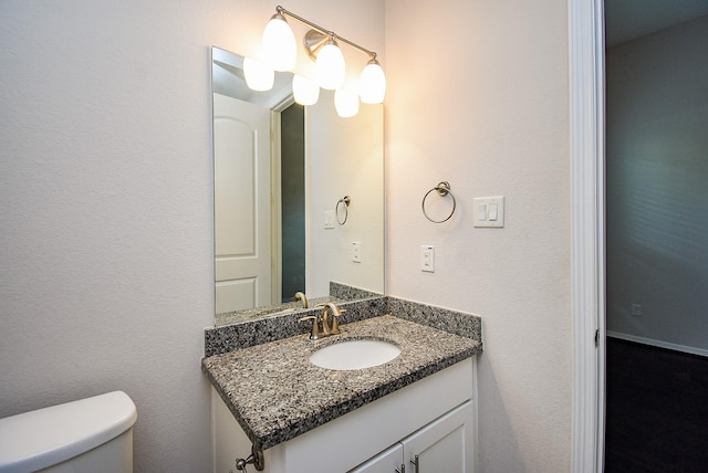2213 Bellefontaine St, Houston, TX 77030 - half bath with vanity and toilet