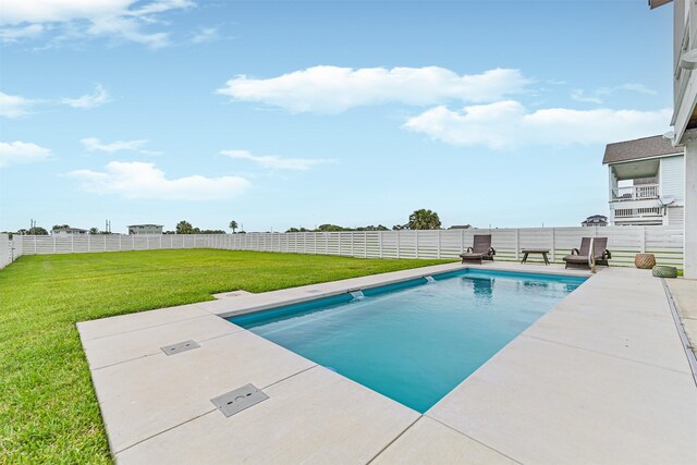 2515 103rd St, Galveston, TX 77554 - view of swimming pool featuring a patio area