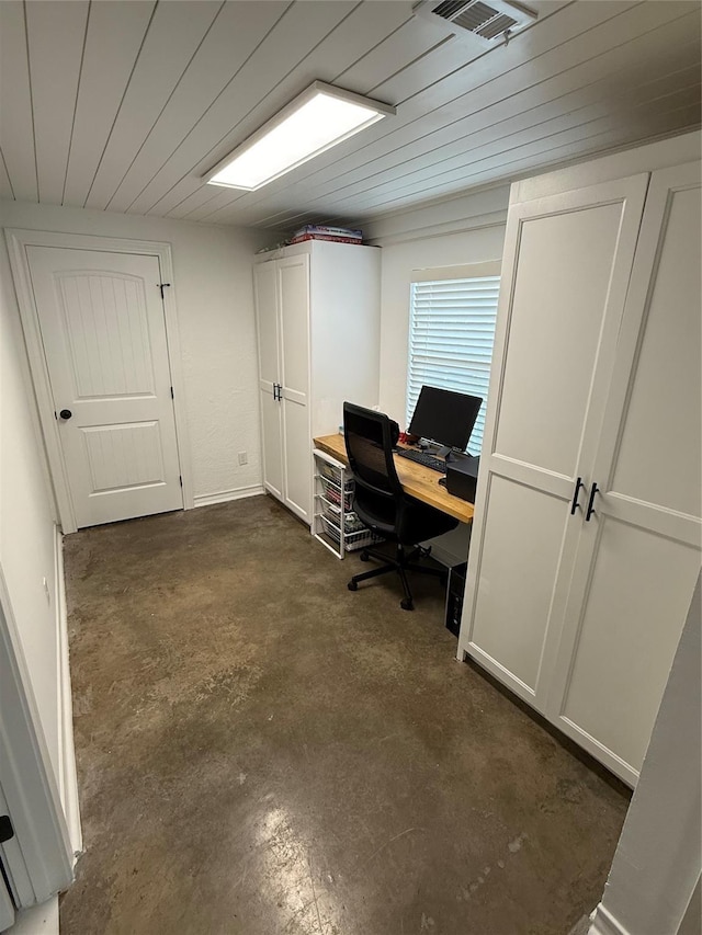 2044 Des Jardines St, Houston, TX 77023 - office with concrete flooring