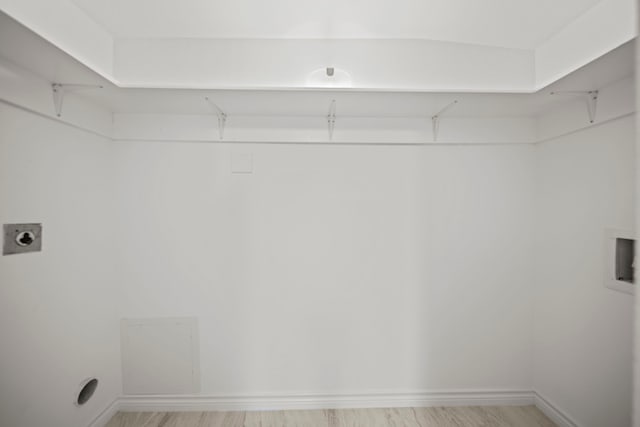 3500 Tangle Brush Dr Unit 48, The Woodlands, TX 77381 - laundry room featuring hookup for a washing machine, baseboards, and electric dryer hookup