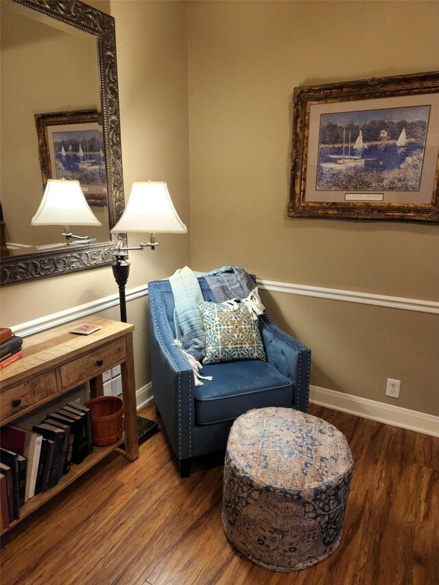 3905 Sierra Pl, Amarillo, TX 79118 - living area featuring wood finished floors and baseboards