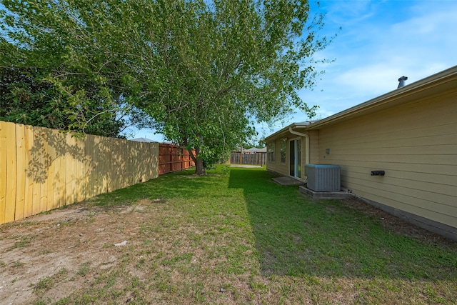 10111 Woodico Ct, Houston, TX 77038 - view of yard with central air condition unit