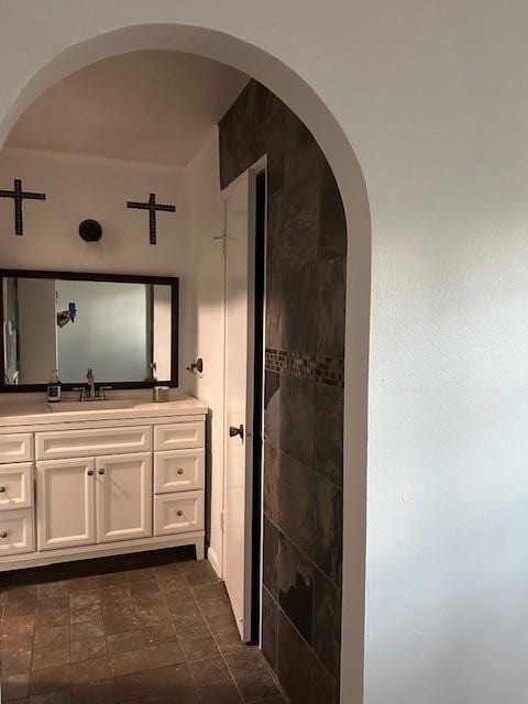 9719 Lawngate Dr, Houston, TX 77080 - full bath featuring vanity and stone finish flooring