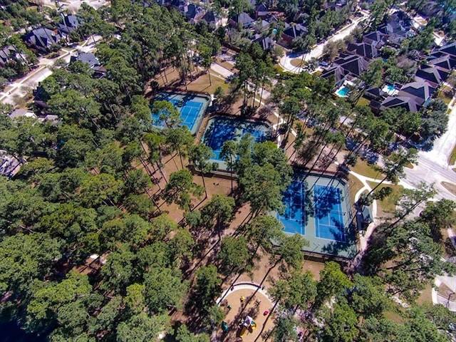 9607 Woodcliff Lake Dr, Spring, TX 77379 - aerial view of property and surrounding area featuring a pool