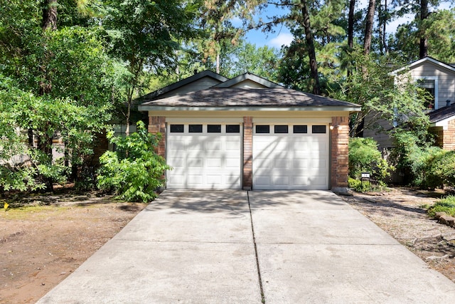 14 W Cobble Hill Cir, The Woodlands, TX 77381 - view of detached garage