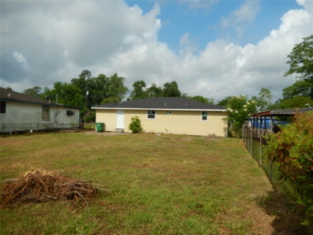 8218 Bertwood St, Houston, TX 77016 - photo 11
