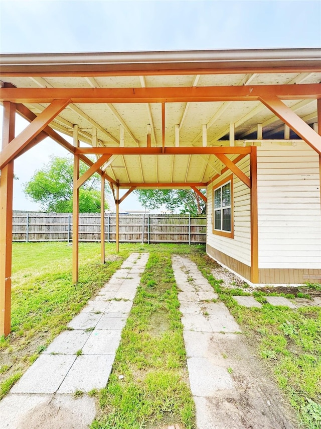 609 Martin Luther King Jr Blvd, Corsicana, TX 75110 - view of yard featuring an exterior structure
