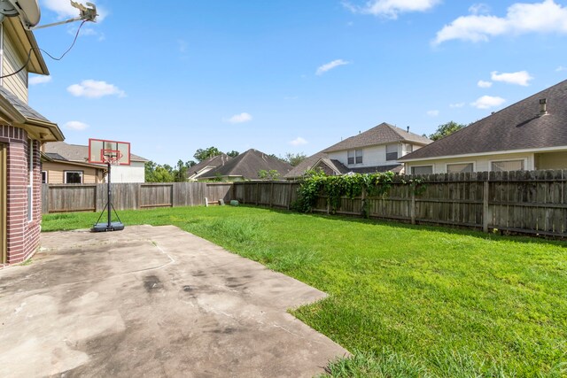 3915 Garnet Fls, Sugar Land, TX 77479 - view of yard featuring a patio