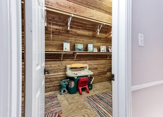 9911 Oxted Ln, Spring, TX 77379 - view of closet
