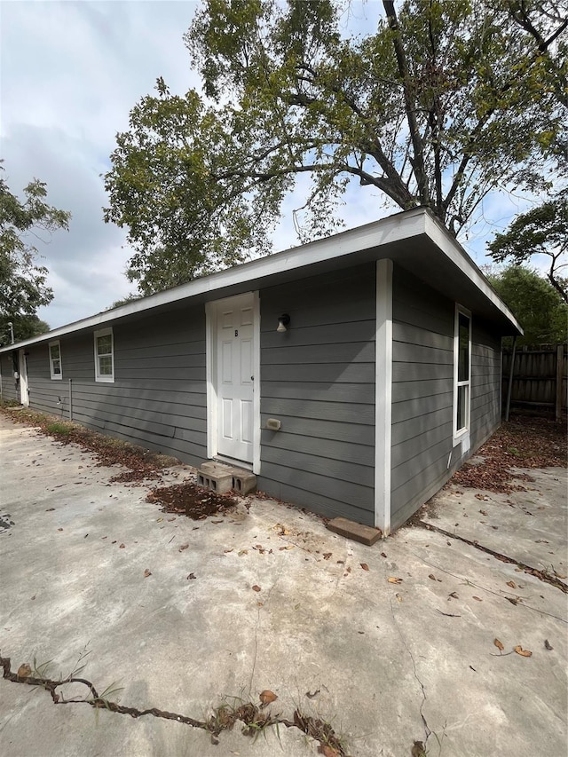 4416 Quitman St, Houston, TX 77026 - view of front facade featuring a patio area