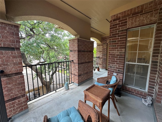 2815 Kings Crossing Dr Unit 308, Houston, TX 77345 - view of balcony