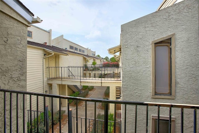10075 Westpark Dr Unit 45, Houston, TX 77042 - balcony featuring stairway