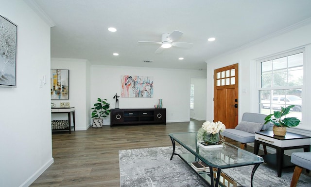5313 De Lange Ln, Houston, TX 77092 - living area featuring ornamental molding, ceiling fan, recessed lighting, and wood finished floors