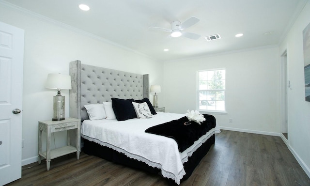 5313 De Lange Ln, Houston, TX 77092 - bedroom featuring crown molding, wood finished floors, baseboards, recessed lighting, and ceiling fan