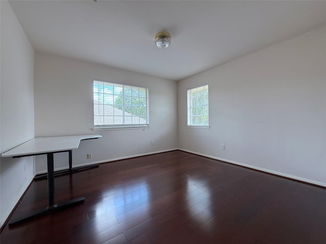 522 Chickory Field Ln, Pearland, TX 77584 - spare room featuring wood finished floors and baseboards