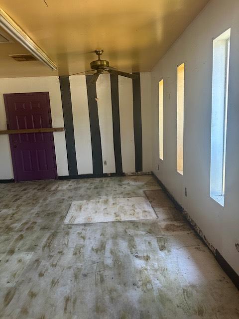 8008 De Priest St, Houston, TX 77088 - view of patio / terrace with ceiling fan