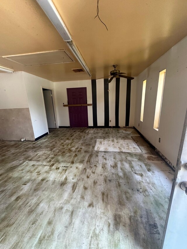 8008 De Priest St, Houston, TX 77088 - view of garage