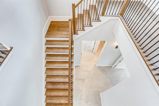 6522 Westview Dr, Houston, TX 77055 - view of staircase