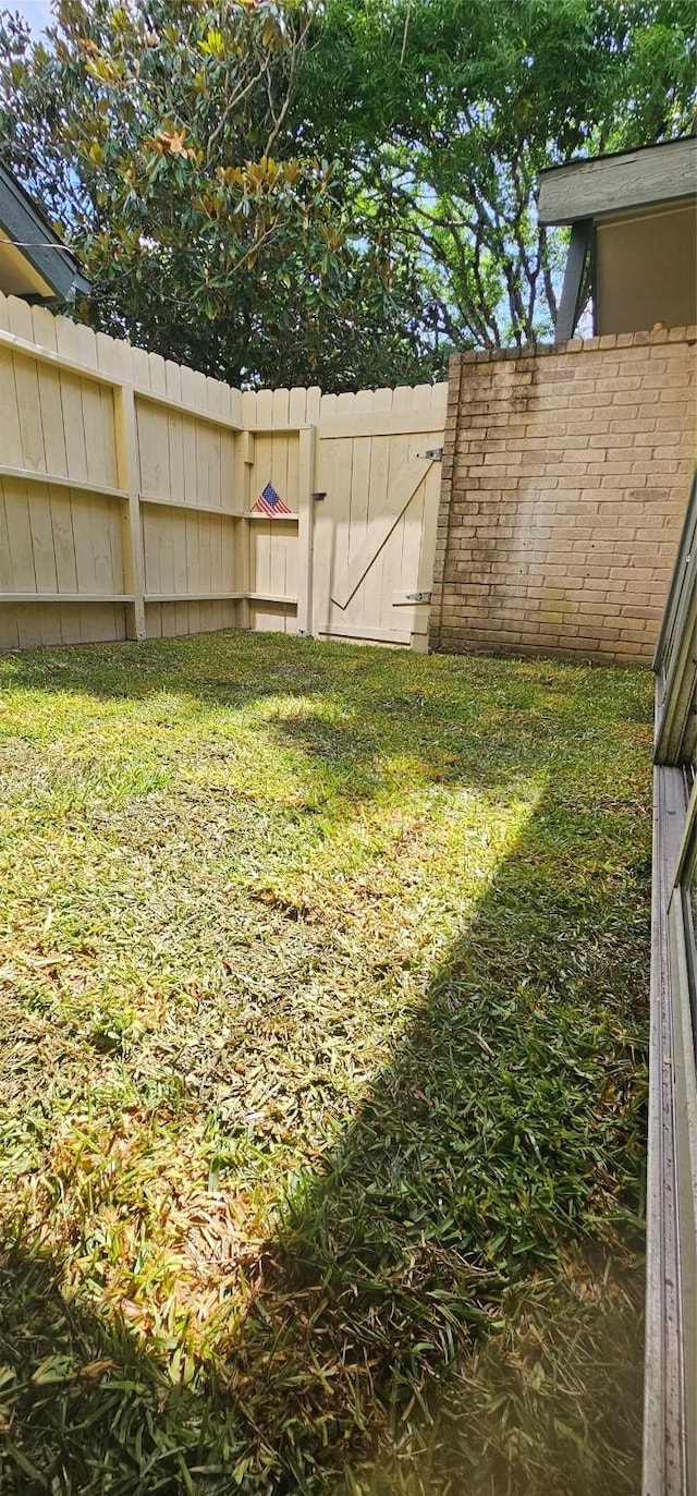 12819 Carvel Ln, Houston, TX 77072 - view of yard