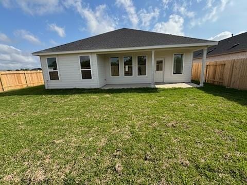 419 Robin St, Angleton, TX 77515 - back of property featuring a patio area