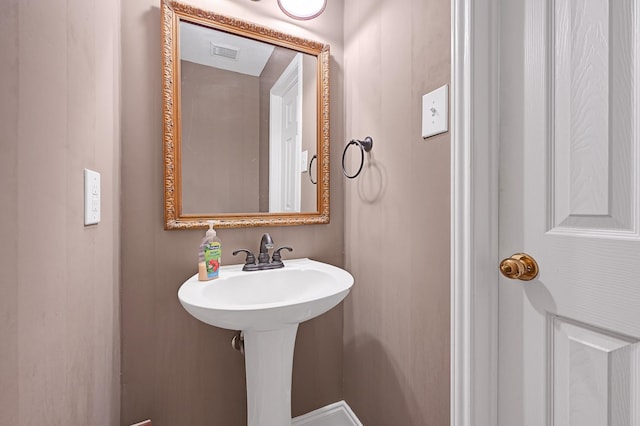 2211 S Kirkwood Rd Unit 26, Houston, TX 77077 - view of bathroom