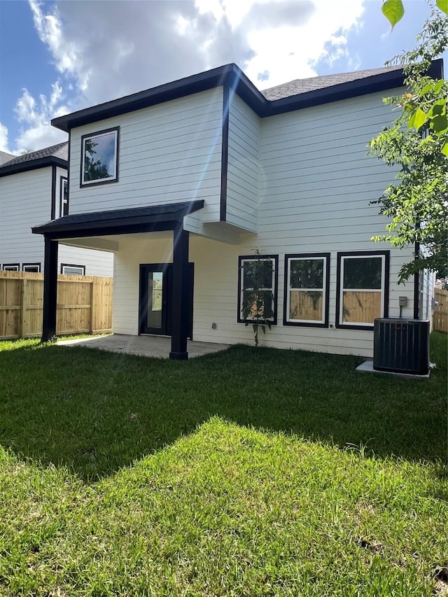 7107 Foster St Unit A, Houston, TX 77021 - back of house featuring a patio