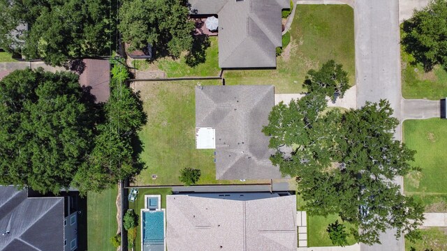2107 Hewitt Dr, Houston, TX 77018 - drone / aerial view