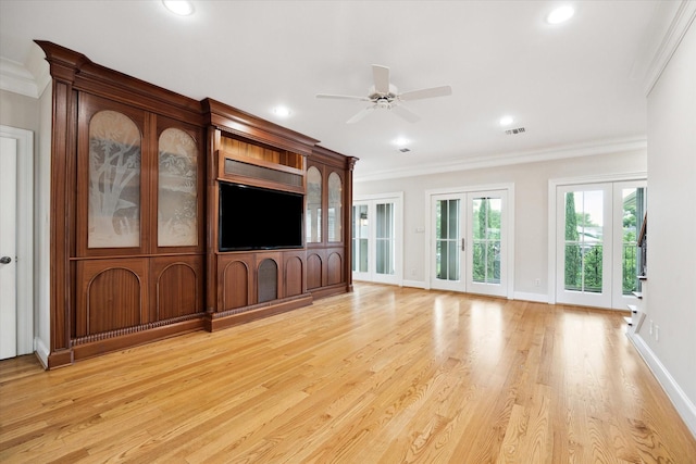 3019 Sunset Blvd, Houston, TX 77005 - unfurnished living room featuring light wood-style floors, ornamental molding, a ceiling fan, recessed lighting, and baseboards