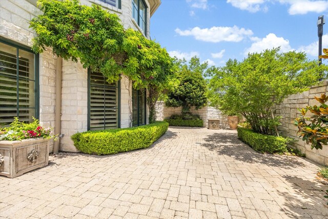 3019 Sunset Blvd, Houston, TX 77005 - view of patio / terrace