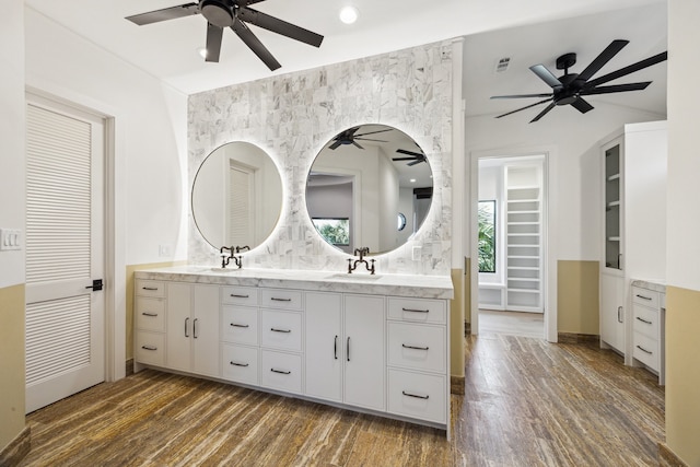 721 Harborside Way, League City, TX 77565 - full bath featuring ceiling fan, double vanity, wood finished floors, a closet, and recessed lighting