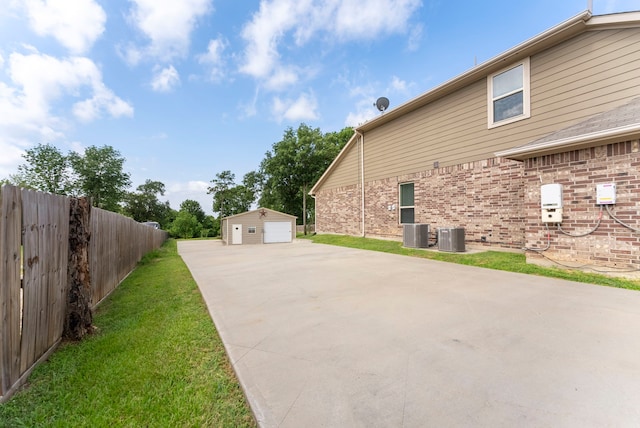 13310 Hidden Manor Ct, Willis, TX 77318 - photo 32