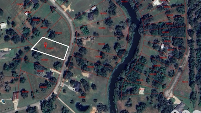 250 Stagecoach Trl, Angleton, TX 77515