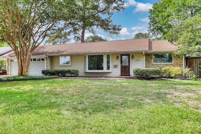 10134 Brinwood Dr, Houston, TX 77043 - single story home with a garage and a shingled roof