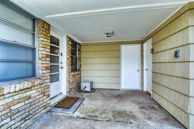 10134 Brinwood Dr, Houston, TX 77043 - view of entrance to property