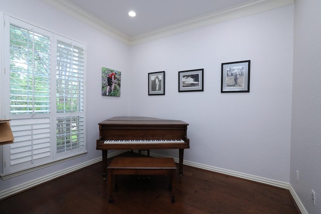 6 Lovenote Ct, The Woodlands, TX 77382 - living area with crown molding, baseboards, and wood finished floors