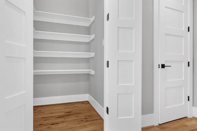 1505 Stuart St, Houston, TX 77004 - view of closet