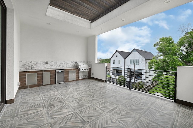 1505 Stuart St, Houston, TX 77004 - view of patio / terrace featuring a sink