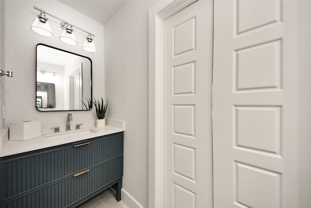 3630 Alsace St, Houston, TX 77021 - bathroom with vanity and tile patterned floors