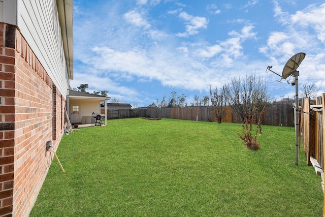 6723 Stableton Ln, Houston, TX 77049 - view of yard